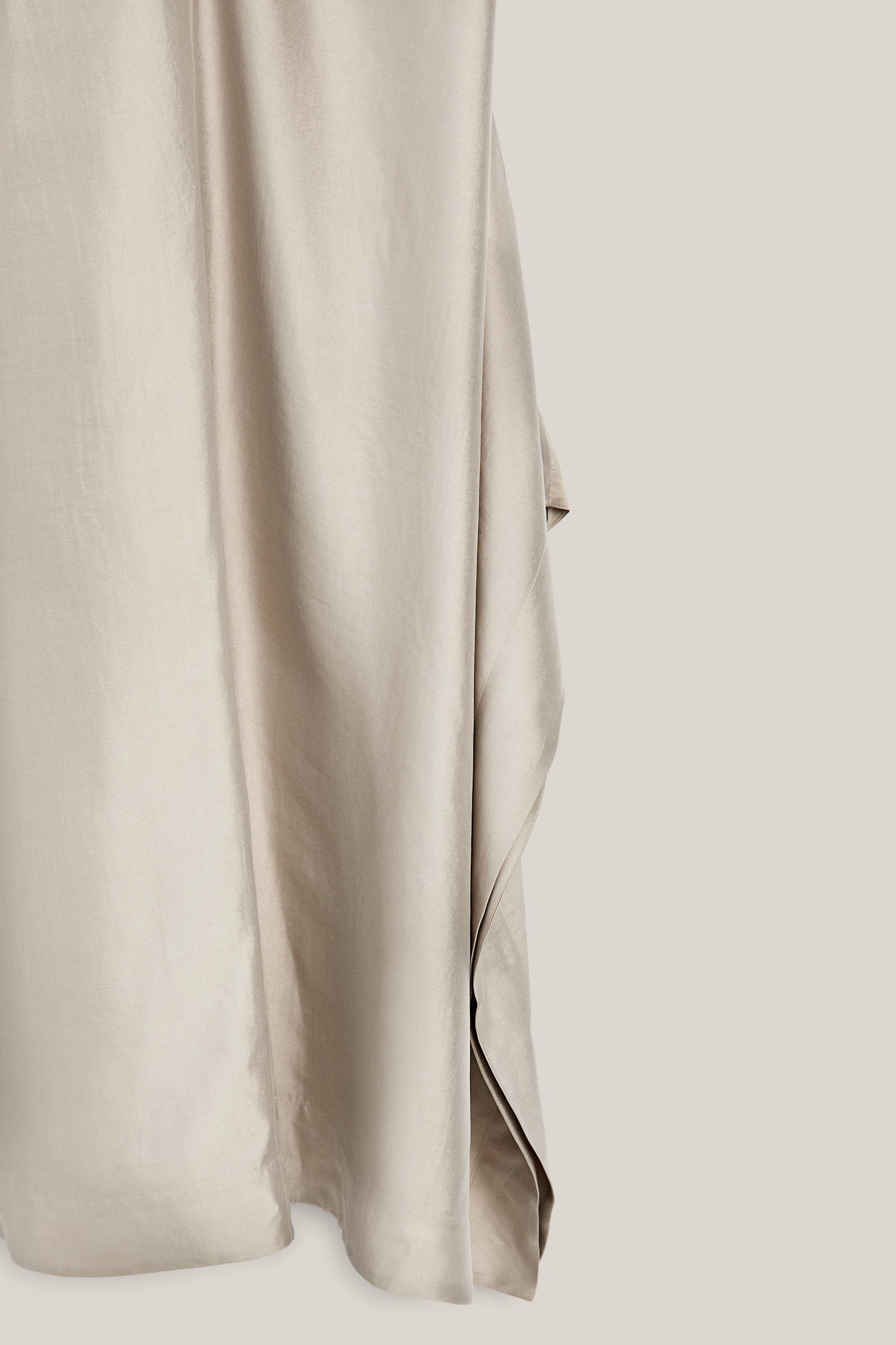 Midi slip dress with V-neckline - LIMITED EDITION